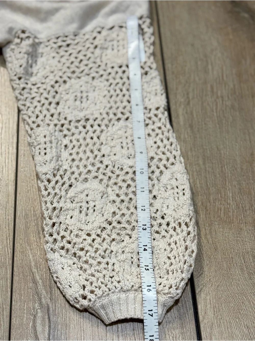 Free People Cream Sweatshirt Crochet Lace Balloon Sleeve V-Neck Small